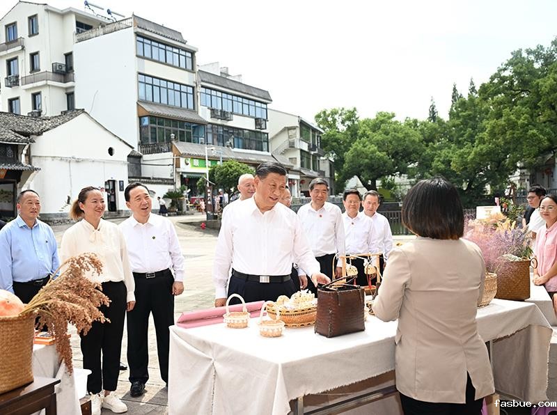 △2023年9月20日，习近平总书记在浙江金华市义乌市后宅街道李祖村考察。
